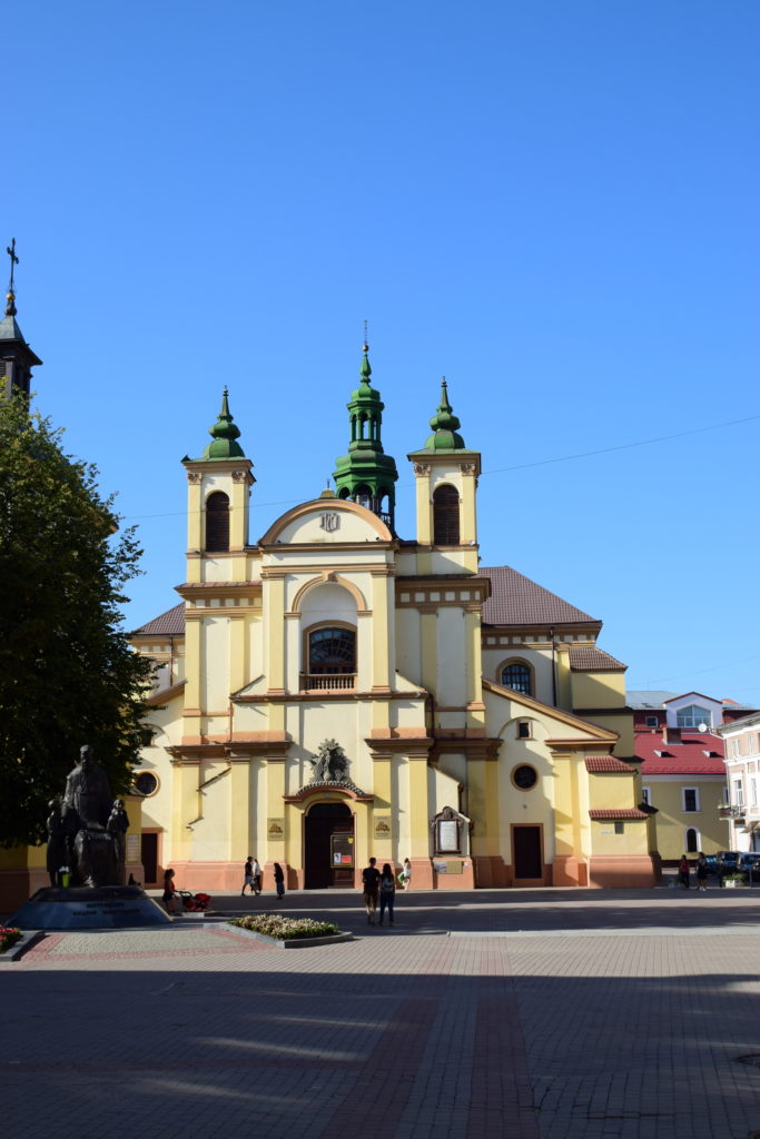 Kolegiata. Kościół pw. Najświętszej Marii Panny. Muzeum Sztuki Przykarpacia