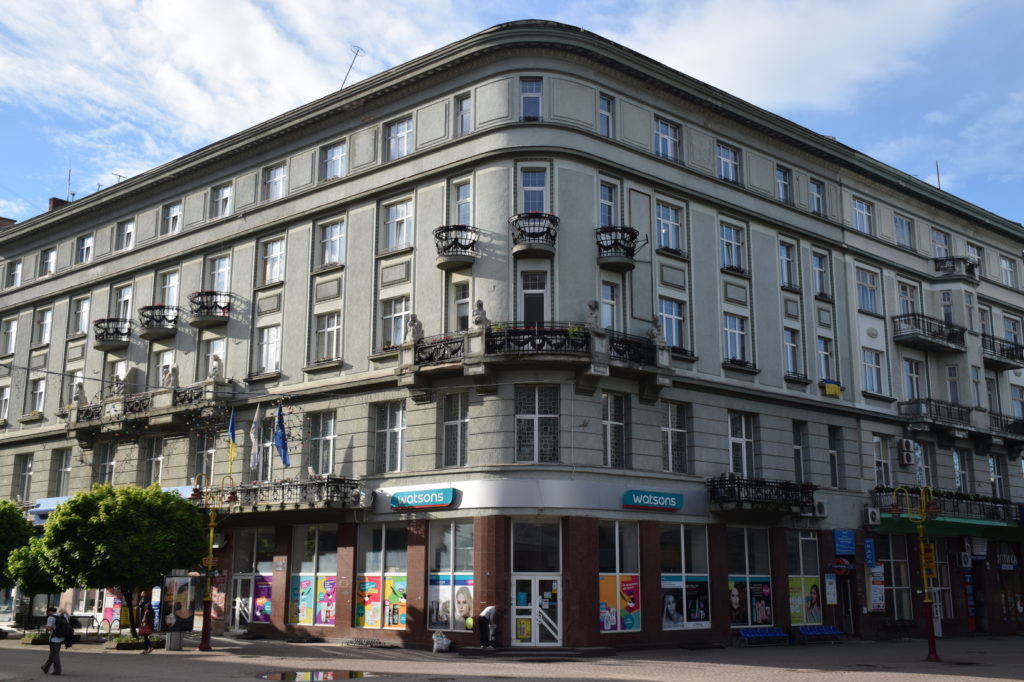 Іпотечний банк (Банківський квартал) 